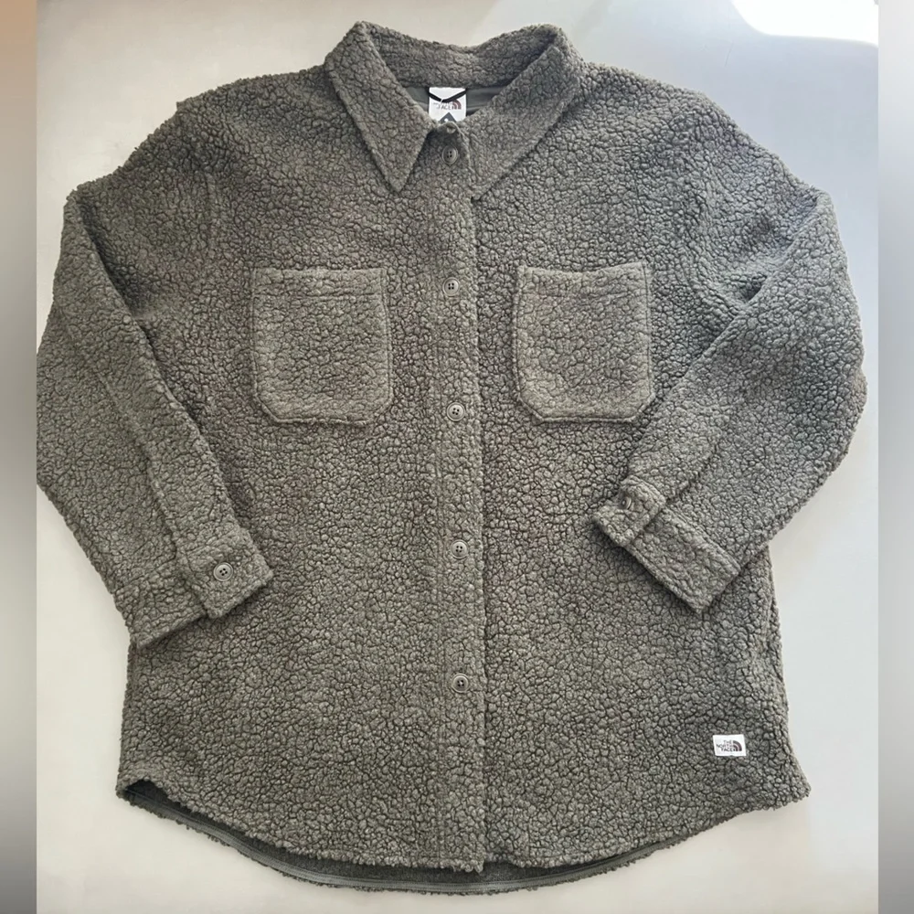 The North Face Shacket - Picture 1 of 5